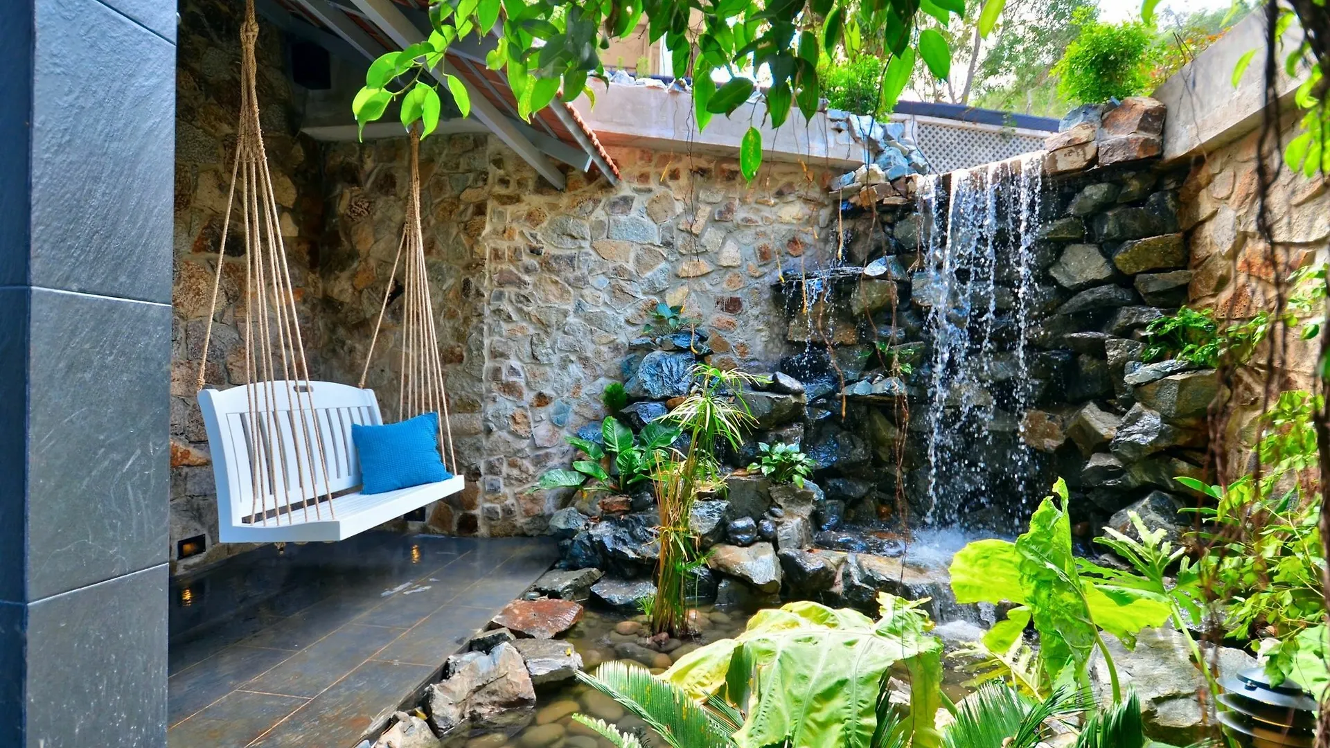 The Wind Resort - Tropical Hillside Escape Vung Tau 4*,  Vietnam